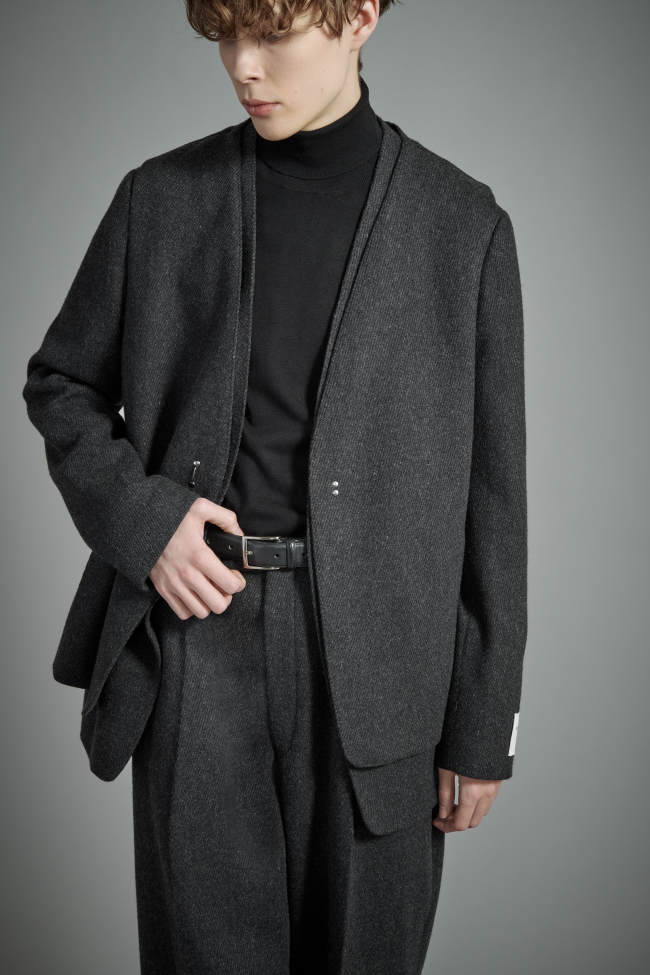 <span>Relax Line Suit</span><br>tex No. 19606 / FD /スリーピース