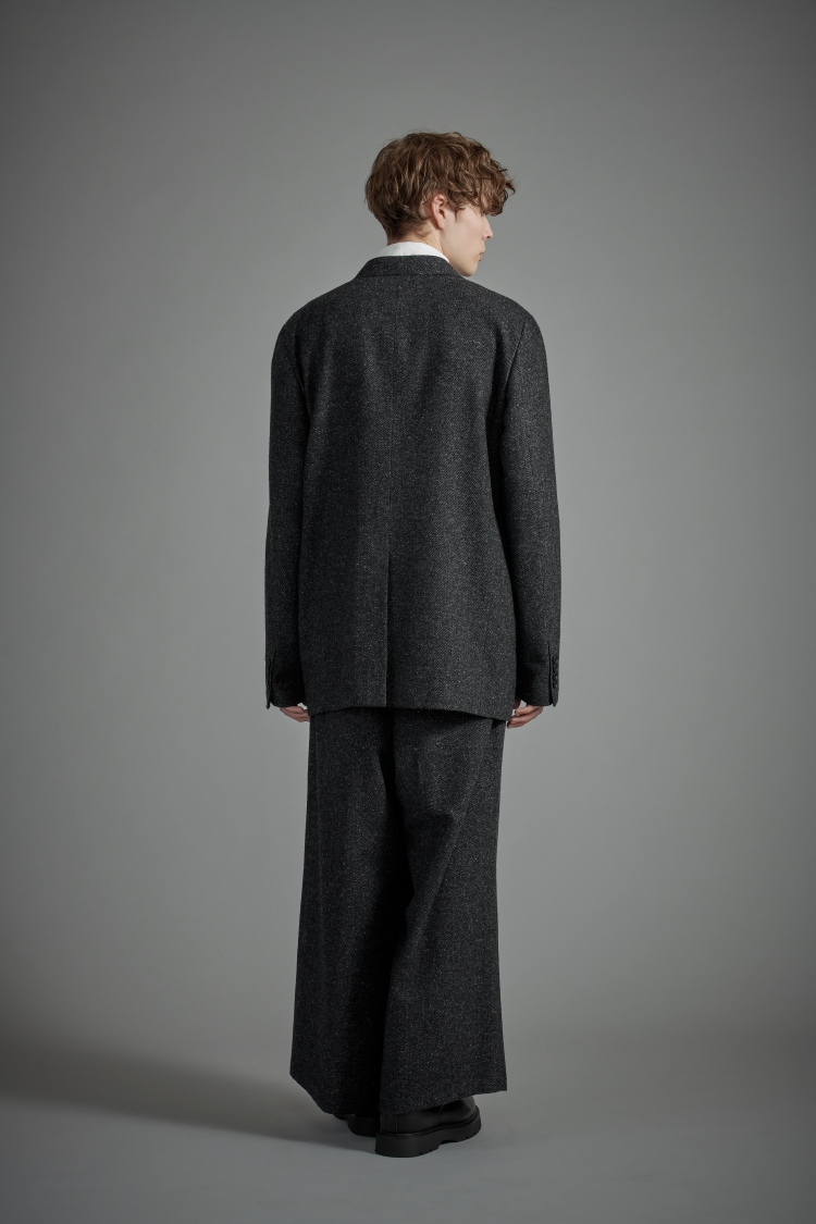 <span>Slim Line Suit</span><br>tex No. 19609 / FD / セットアップ