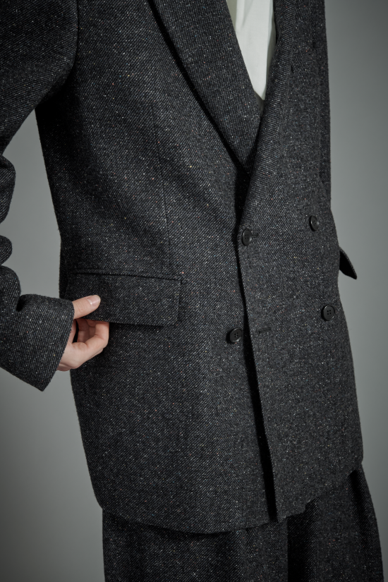 <span>Slim Line Suit</span><br>tex No. 19609 / FD / セットアップ