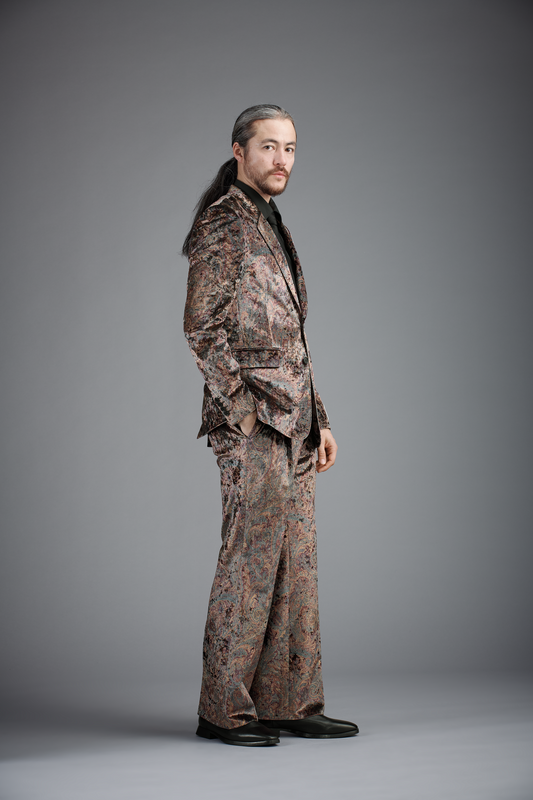 <span>Slim Line Suit</span><br>tex No. 18609 / HD / セットアップ