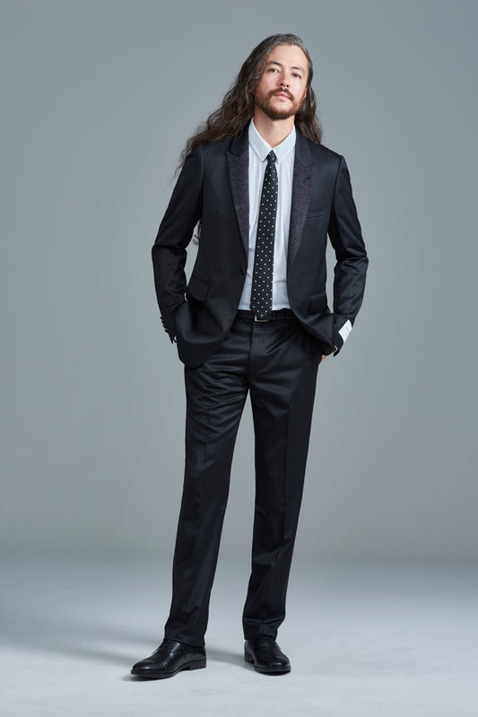 <span>Slim Line Suit</span><br>tex No. 14609 / K / セットアップタキシード