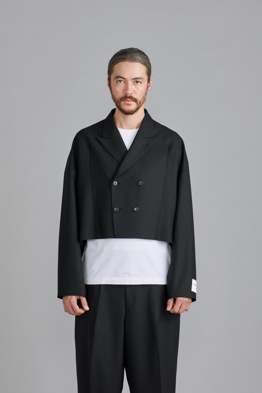 オーバーサイズ ショート ジャケット<br><span>Relax Line Jacket</span>