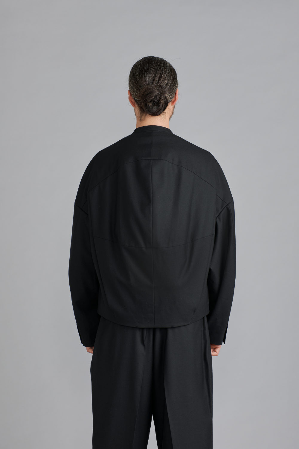 ノーカラーオーバー ジャケット<br><span>Relax Line Jacket</span>