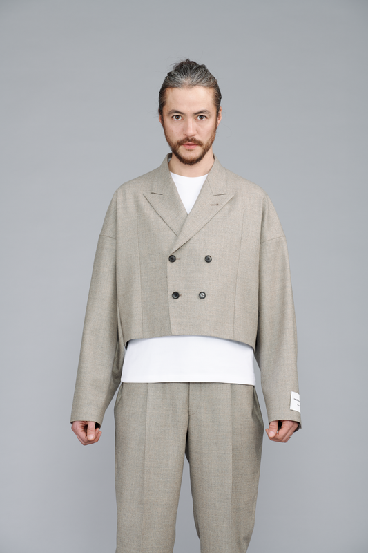 オーバーサイズ ショート ジャケット<br><span>Relax Line Jacket</span>