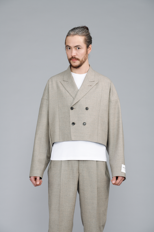 オーバーサイズ ショート ジャケット<br><span>Relax Line Jacket</span>