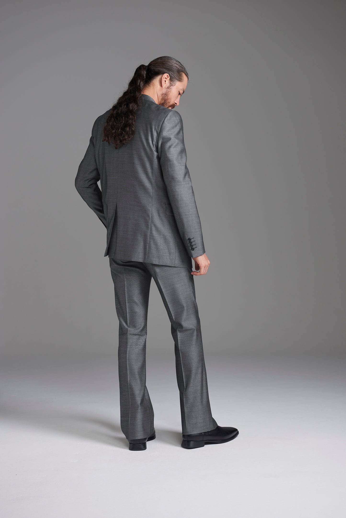 <span>Slim Line Suit</span><br>tex No. 15608 / FD / セットアップ