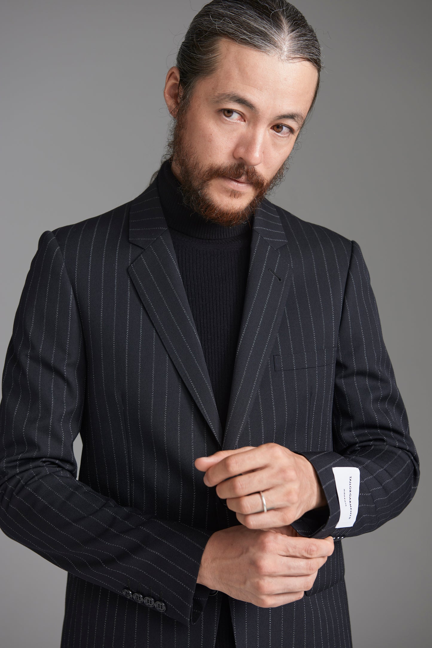 <span>Slim Line Suit</span><br>tex No. 15609 / K / セットアップ